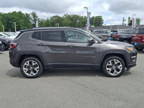 Used 2019 Jeep Compass Limited AWD/4WD image 7