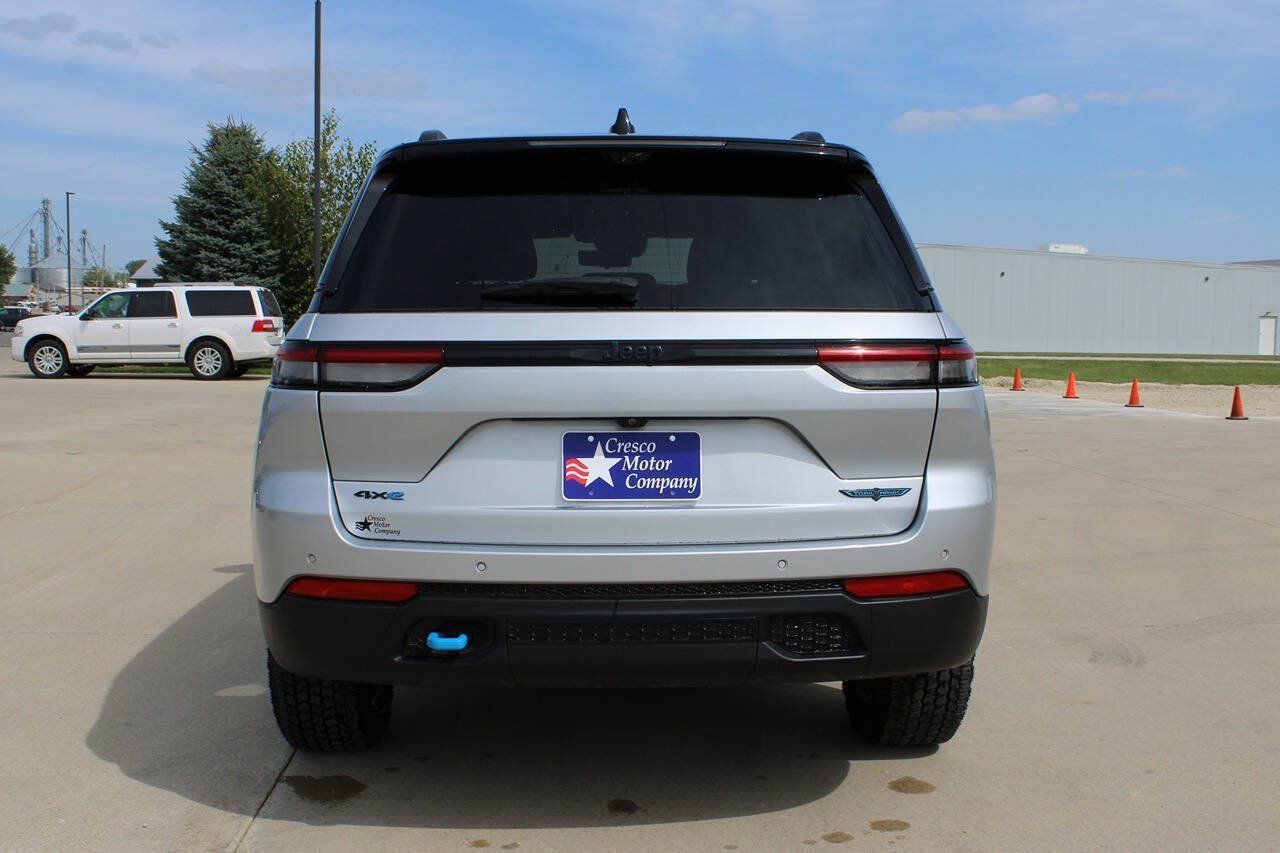 Used 2022 Jeep Grand Cherokee Trailhawk w/ Luxury Tech Group III AWD/4WD image 6