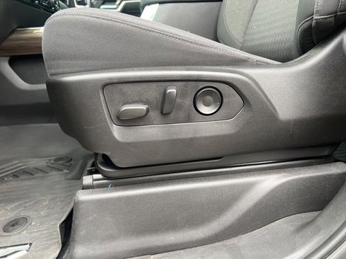 Used 2022 Chevrolet Silverado 1500 LT Trail Boss image 18