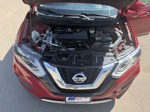 Used 2017 Nissan Rogue SV AWD/4WD image 20