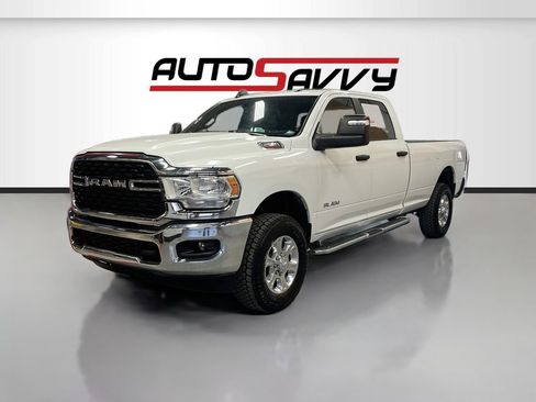 Used 2024 RAM 2500 Big Horn AWD/4WD image 3