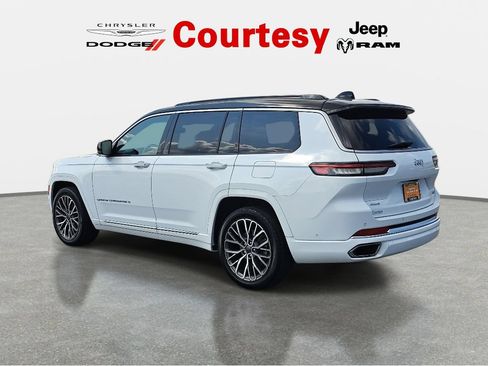 Certified 2025 Jeep Grand Cherokee L Summit AWD/4WD image 6