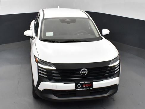 New 2025 Nissan Kicks SV image 44