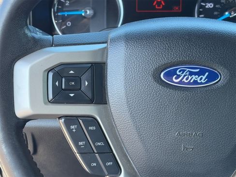 Used 2017 Ford F250 Lariat w/ Chrome Package image 21