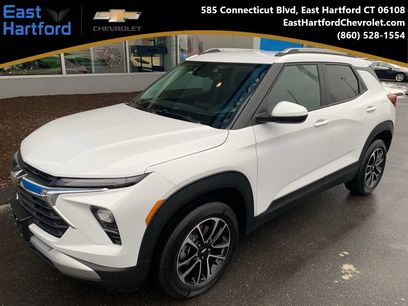 Used 2025 Chevrolet TrailBlazer LT w/ Convenience Package