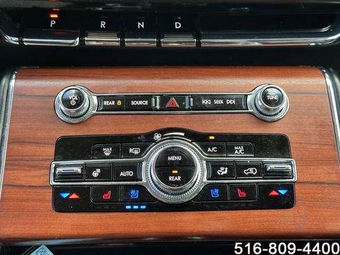 Used 2022 Lincoln Aviator Grand Touring w/ Elements Package Plus AWD/4WD image 22