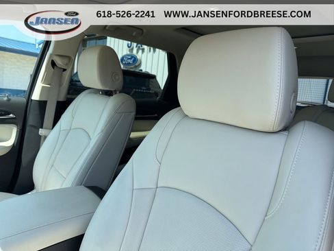 Used 2024 Buick Enclave Essence w/ Experience Buick Package FWD image 12