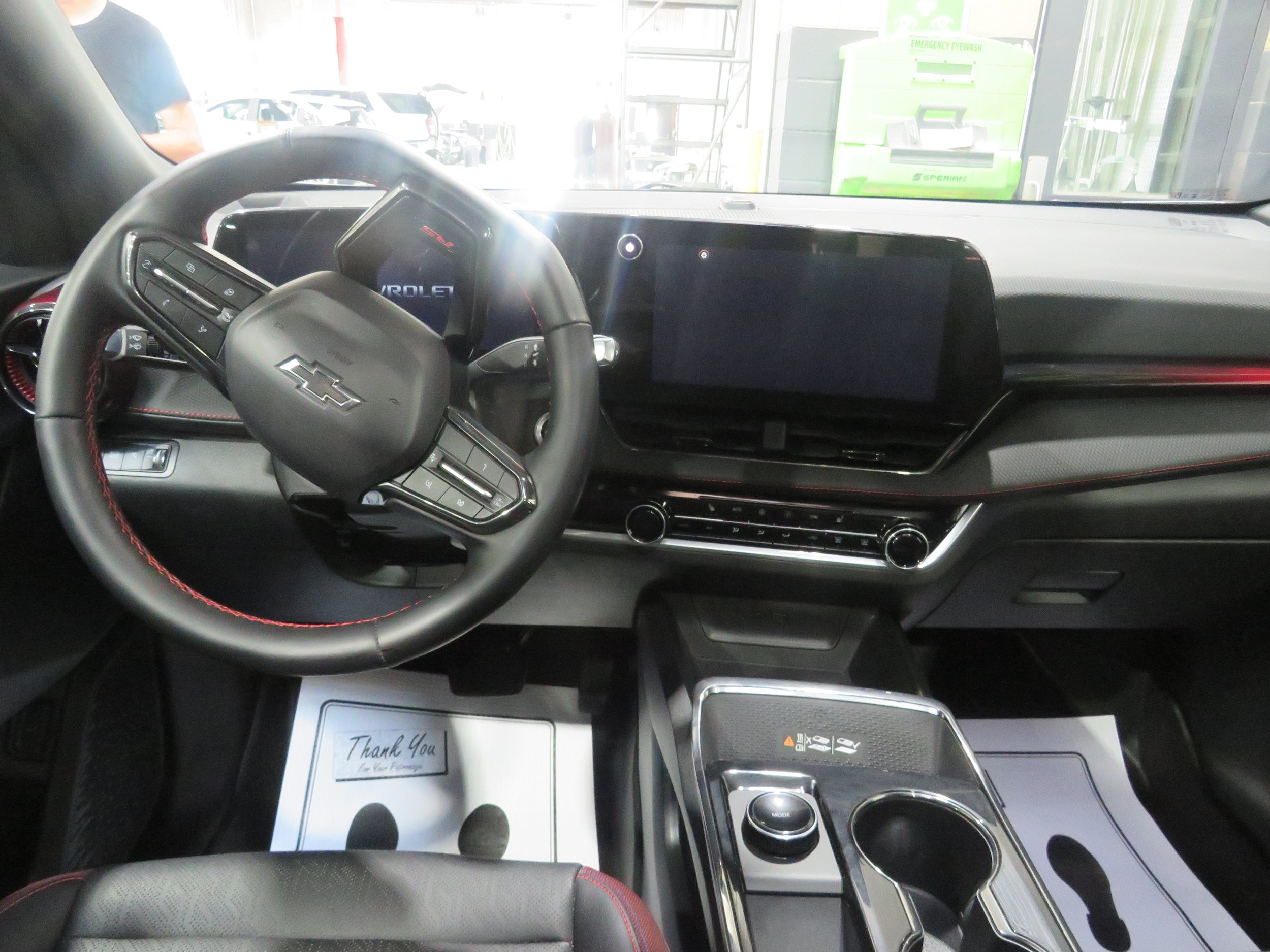 Used 2025 Chevrolet Equinox RS AWD/4WD image 25