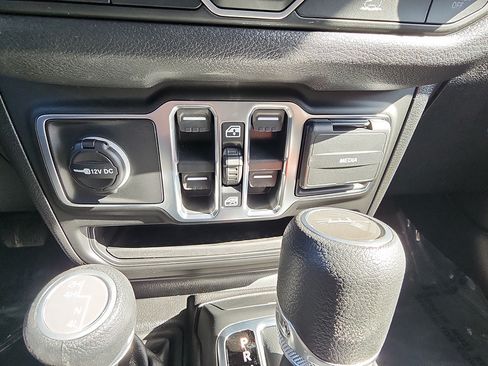 New 2026 Jeep Gladiator Sport AWD/4WD image 25
