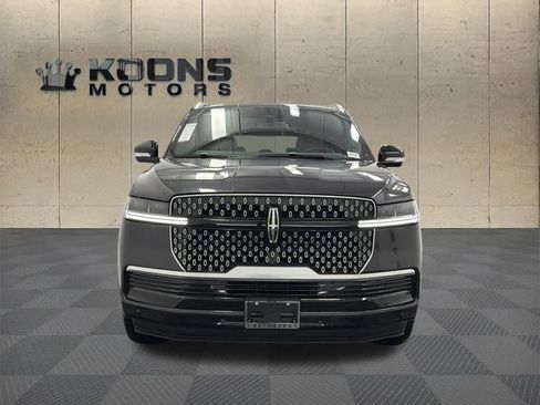 New 2026 Lincoln Navigator L Reserve AWD/4WD image 3