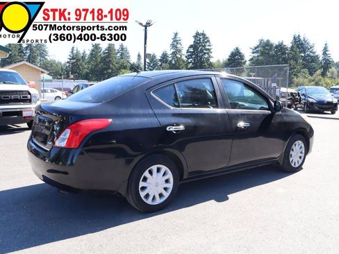 Used 2012 Nissan Versa SV w/ Convenience Pkg FWD image 9