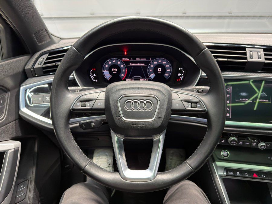 Used 2023 Audi Q3 2.0T Premium w/ Convenience Package AWD/4WD image 13