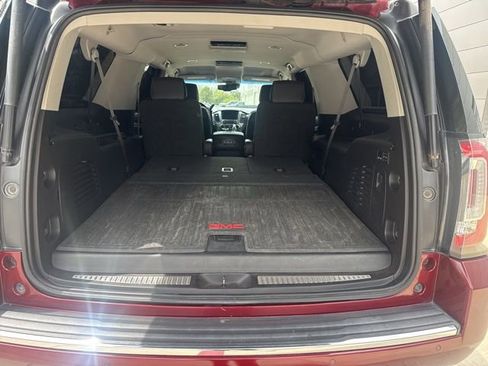 Used 2018 GMC Yukon XL Denali image 33