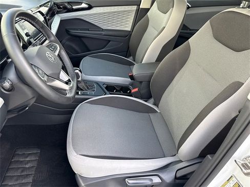 Certified 2024 Volkswagen Taos S image 36