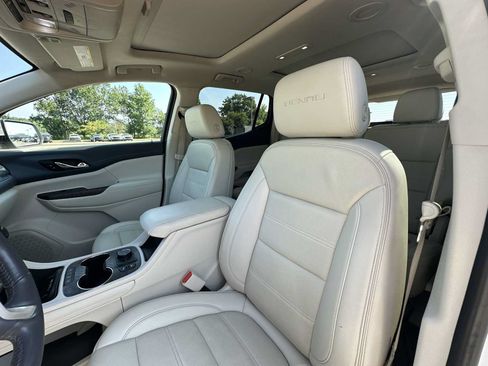 Certified 2021 GMC Acadia Denali w/ Denali Technology Package FWD image 10