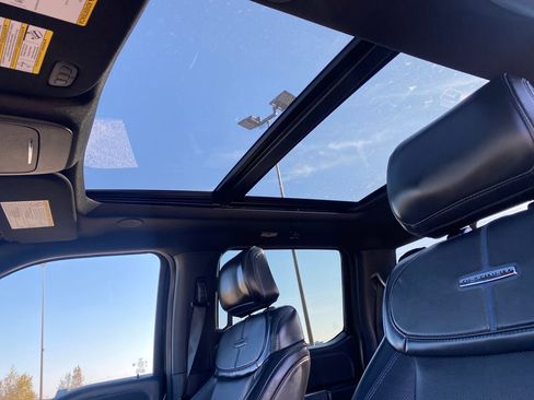 Used 2025 Ford F250 Platinum image 22