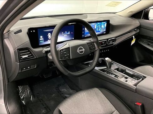 New 2026 Nissan Sentra SV w/ SV Convenience Package FWD image 7