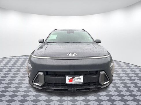 Used 2024 Hyundai Kona SEL image 2