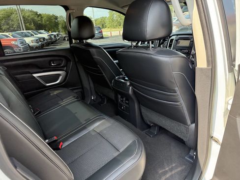 Used 2018 Nissan Titan PRO-4X image 24
