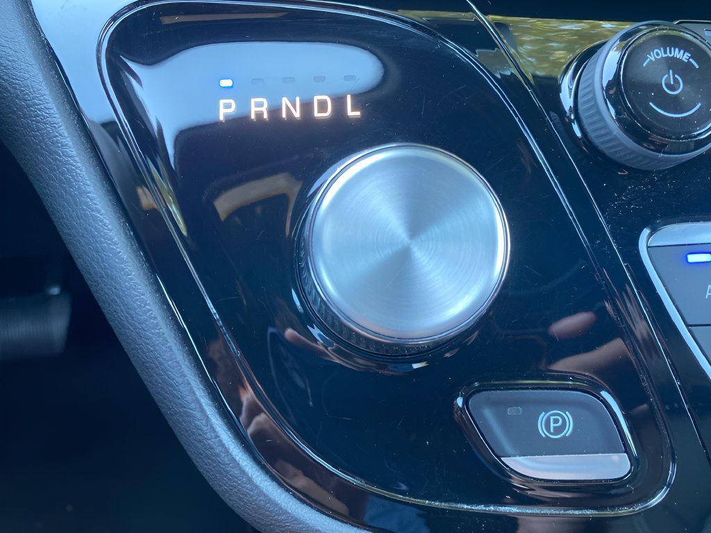 Used 2026 Chrysler Pacifica Select FWD image 26