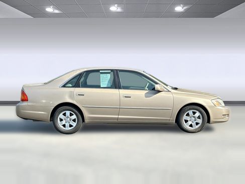 Used 2002 Toyota Avalon XLS FWD image 8