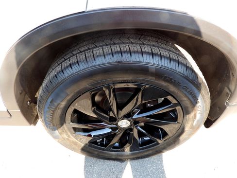 Used 2015 Nissan Rogue SL w/ SL Premium Package image 19