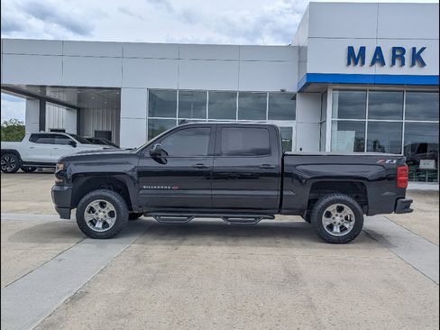 Used 2018 Chevrolet Silverado 1500 LT w/ All Star Edition AWD/4WD image 9