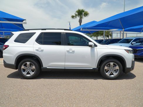 Used 2026 Honda Pilot EX-L image 4