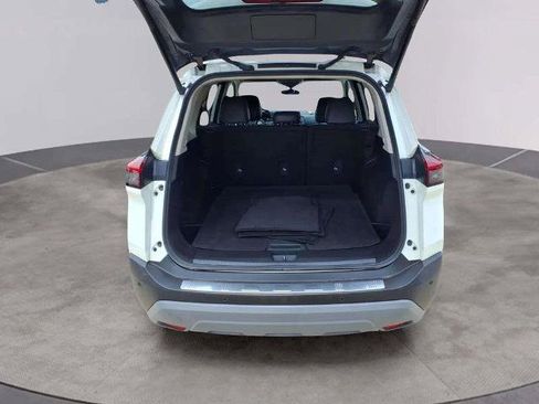 Certified 2021 Nissan Rogue SV w/ Premium Package FWD image 19