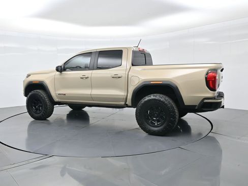 Used 2023 GMC Canyon AT4 w/ AT4 Premium Package image 9