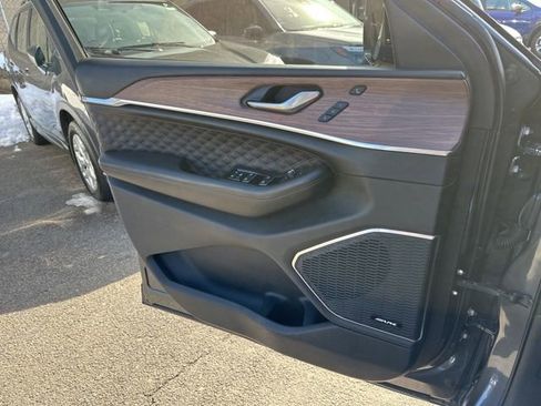 Used 2022 Jeep Grand Cherokee L Summit w/ Luxury Tech Group V image 24