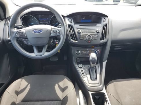 Used 2016 Ford Focus SE FWD image 23
