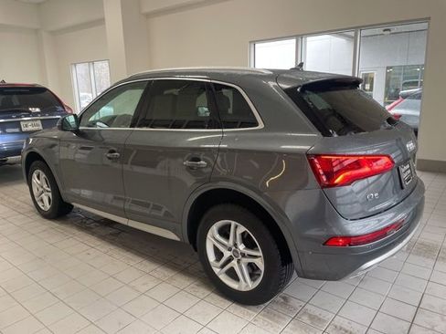 Used 2018 Audi Q5 2.0T Premium Plus w/ Premium Plus Package image 2