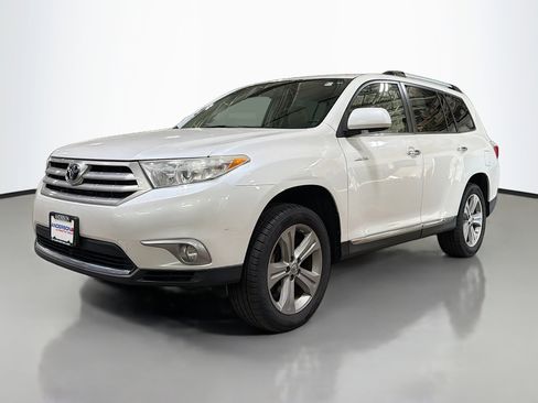 Used 2013 Toyota Highlander Limited AWD/4WD image 11