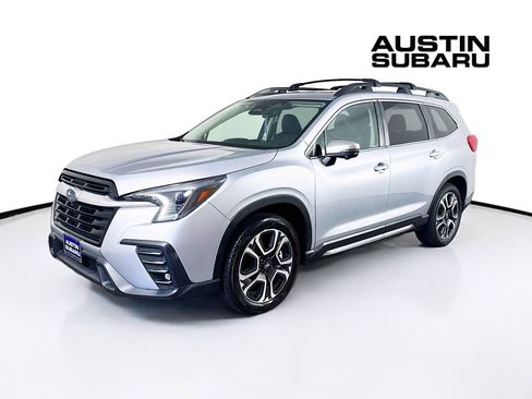 Used 2023 Subaru Ascent Limited w/ Technology Package AWD/4WD image 3