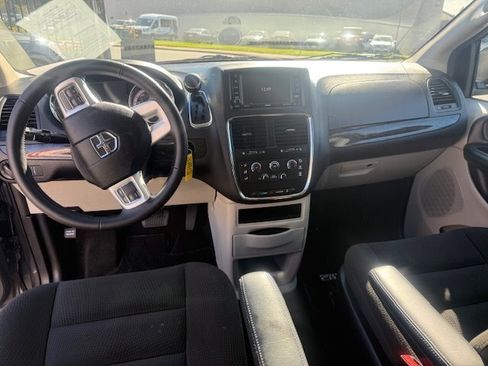 Used 2017 Dodge Grand Caravan SE w/ Power Window Group image 8