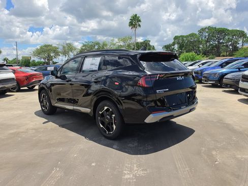 New 2026 Kia Sportage SX FWD image 6