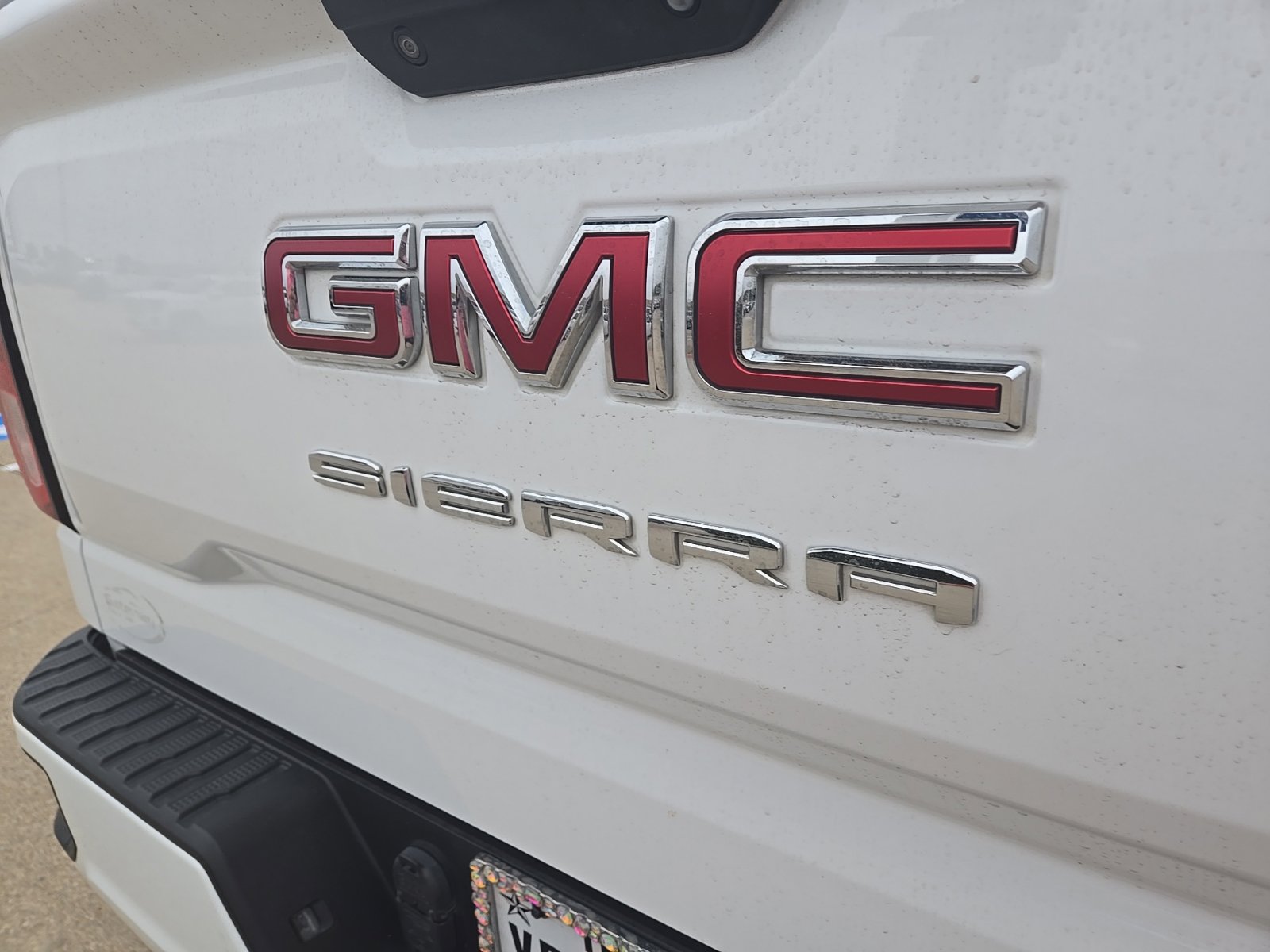 Used 2020 GMC Sierra 1500 Elevation w/ Elevation Value Package RWD image 9