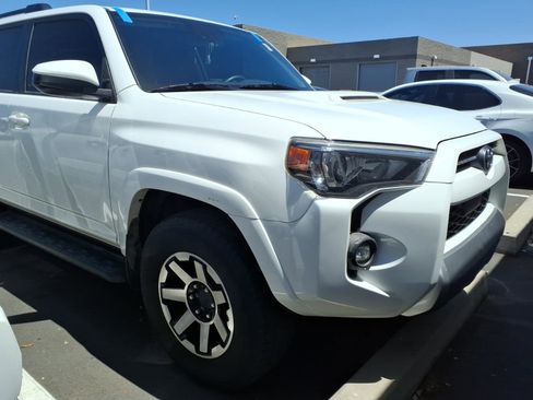 Used 2022 Toyota 4Runner TRD Off-Road AWD/4WD image 1