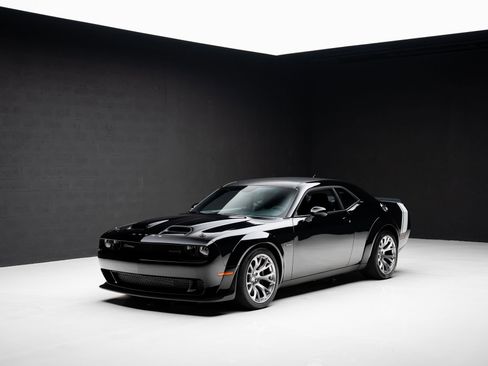 Used 2023 Dodge Challenger SRT Hellcat Redeye RWD image 4