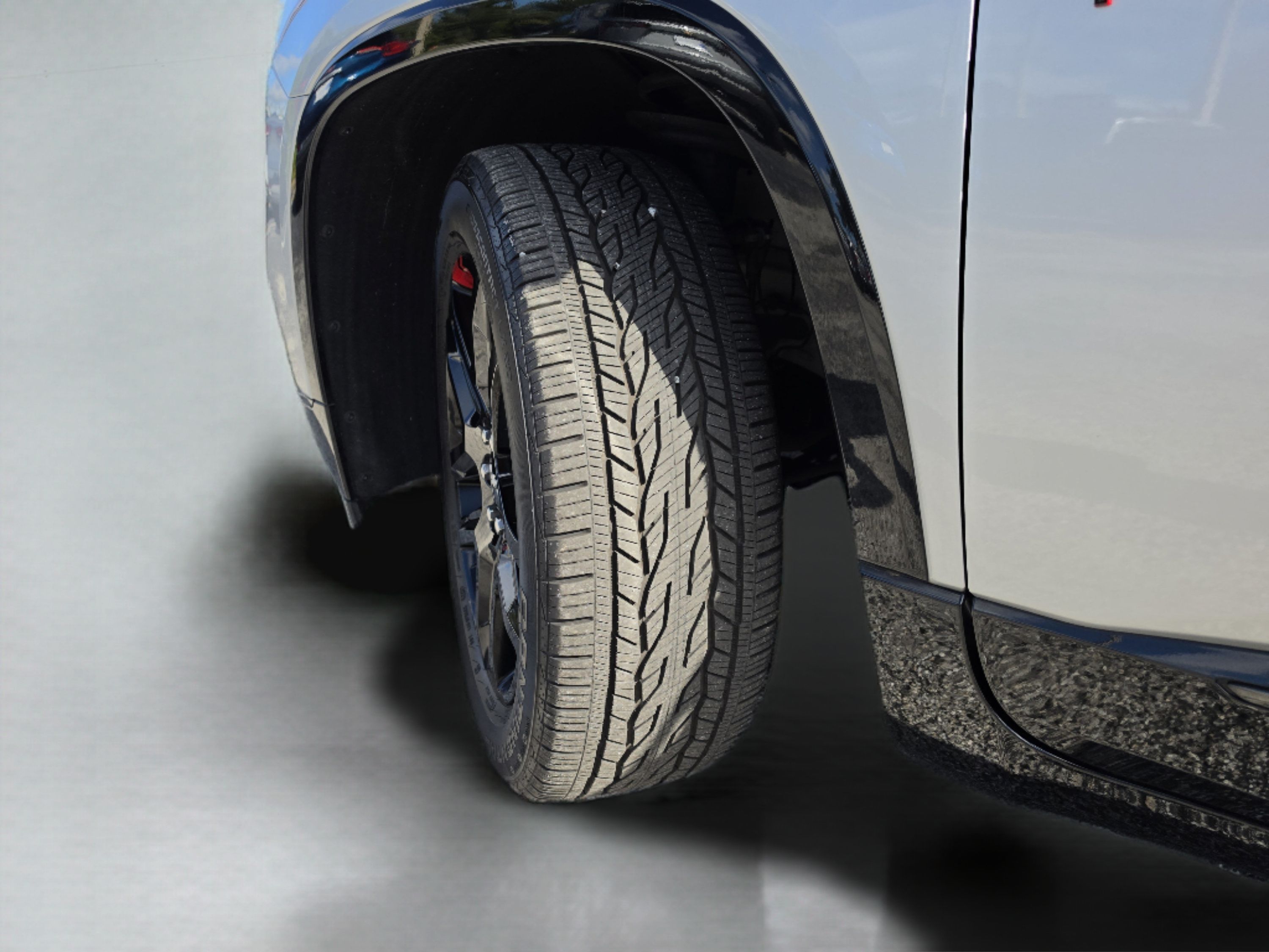 Used 2020 Chevrolet Traverse Premier w/ Redline Edition FWD image 43
