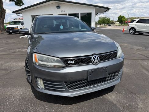 Used 2012 Volkswagen Jetta GLI Autobahn FWD image 2