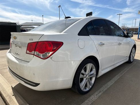 Used 2016 Chevrolet Cruze LTZ w/ Enhanced Safety Package image 8