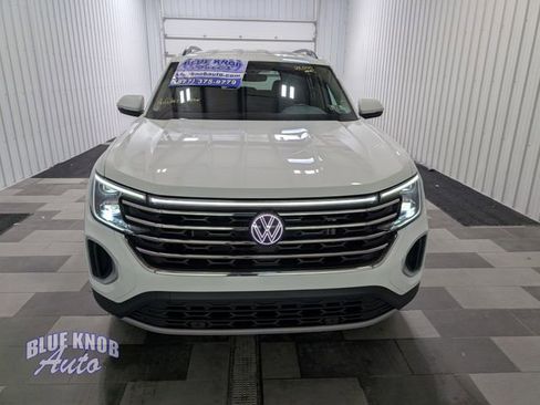 Used 2025 Volkswagen Atlas SE AWD/4WD image 6