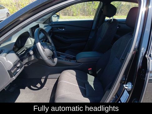 Used 2025 Honda Accord Sport image 13