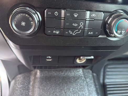 Used 2019 Ford F250 XL w/ Power Equipment Group AWD/4WD image 26