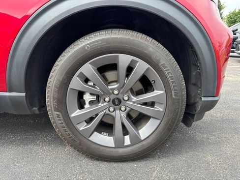 Certified 2024 Ford Explorer XLT w/ Equipment Group 202A AWD/4WD image 12