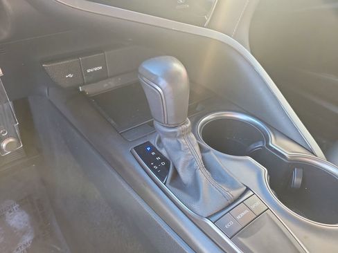 Used 2023 Toyota Camry SE image 22