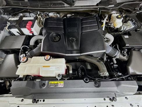 Used 2024 Toyota Tundra Platinum image 30