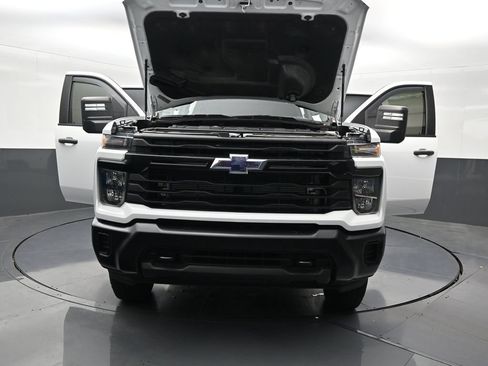 Used 2025 Chevrolet Silverado 3500 W/T AWD/4WD image 35